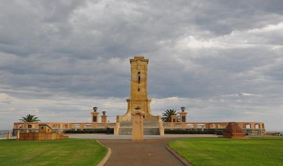 بنای یادبود جنگ هیل استرالیا